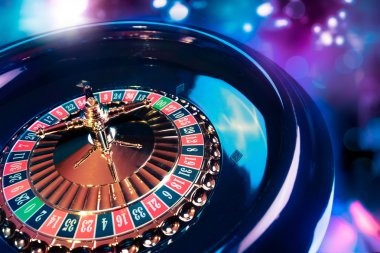 Live dealer studio at wigogame Golden Toad table with HD camera feed